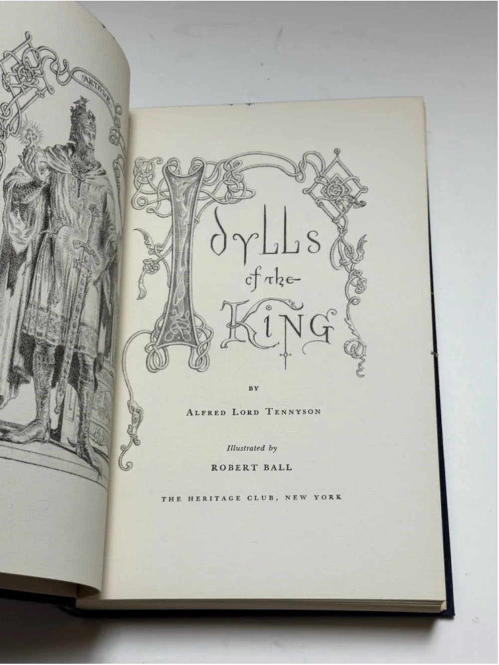 Idylls of the King (Heritage Club edition) (Hardcover) 1939 w/ Slip Case